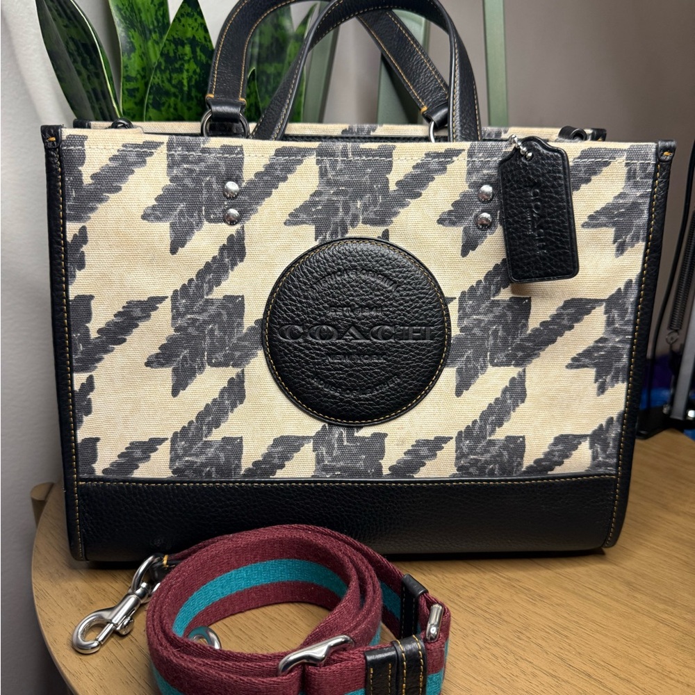Coach Black and Cream Patterned Tote